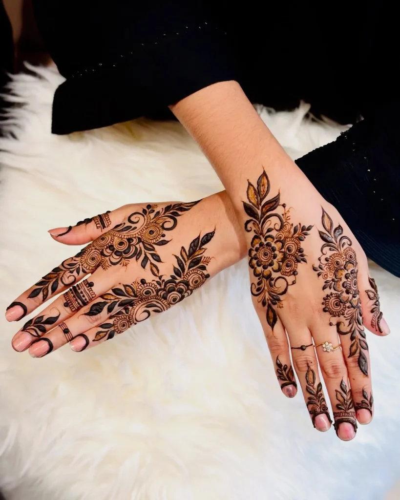 8. Twin Floral Charm Henna