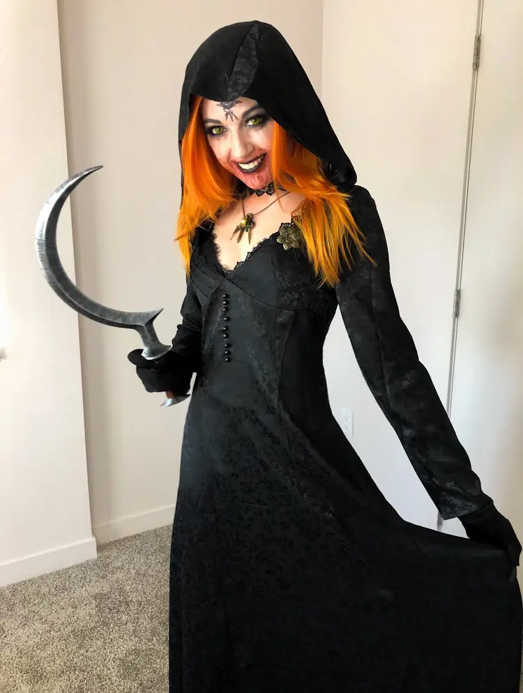 6. Sinister Sorceress Halloween Look