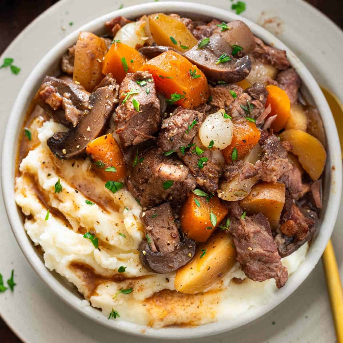 Slow Cooker Beef Bourguignon Recipe